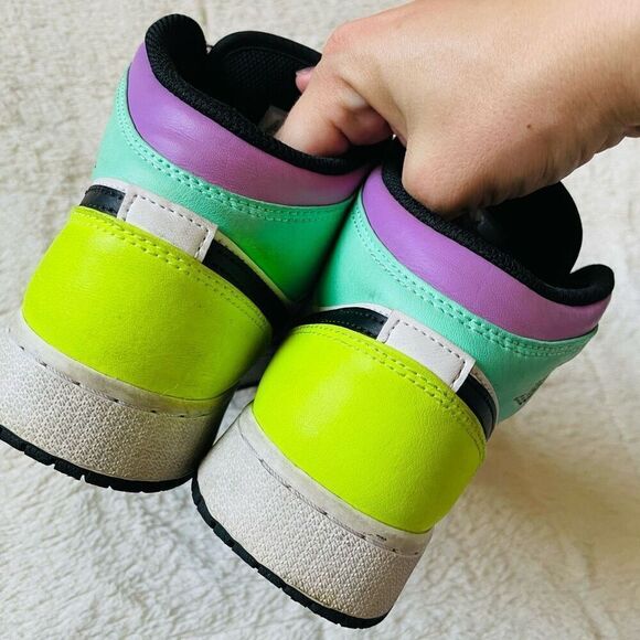 Jordan Youth Air 1 Mid GS 554725 175 Pastel Shoes Sneakers - Picture 4 of 11